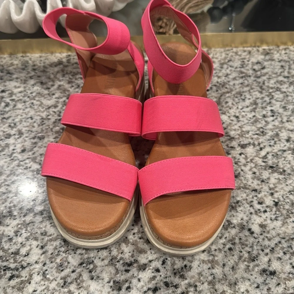Wedge women’s  Pink Platform Sandals